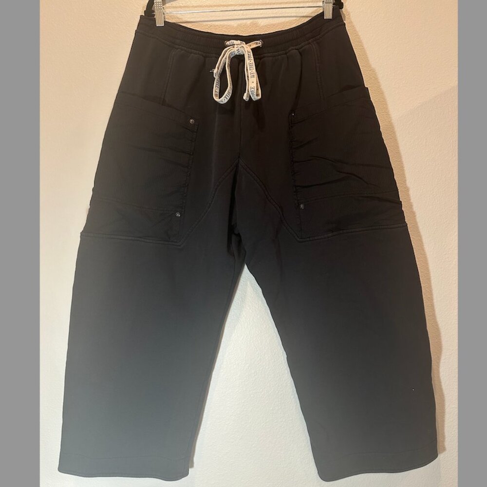 We The Free Cropped Wide-Leg Sweatpants with Utility Pockets – Black, Size XL
